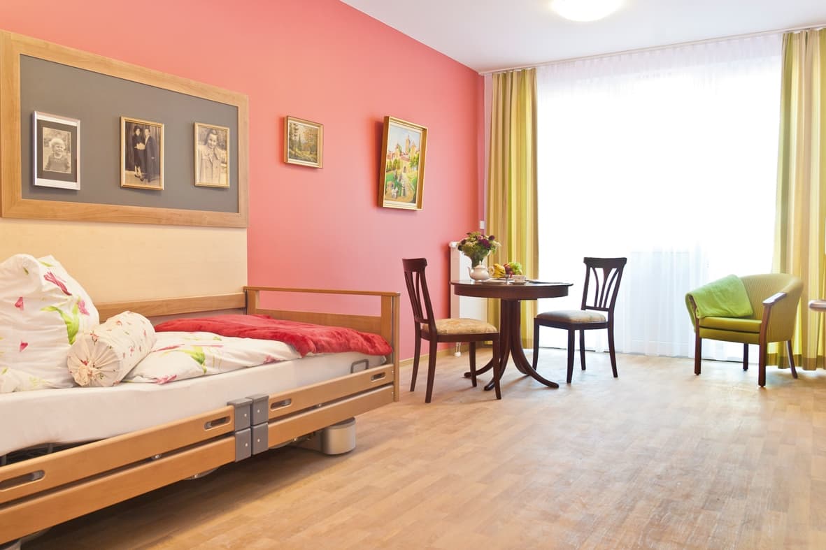 Tagespflege Augsburg 2026: Anspruch + bestbewertetes Haus